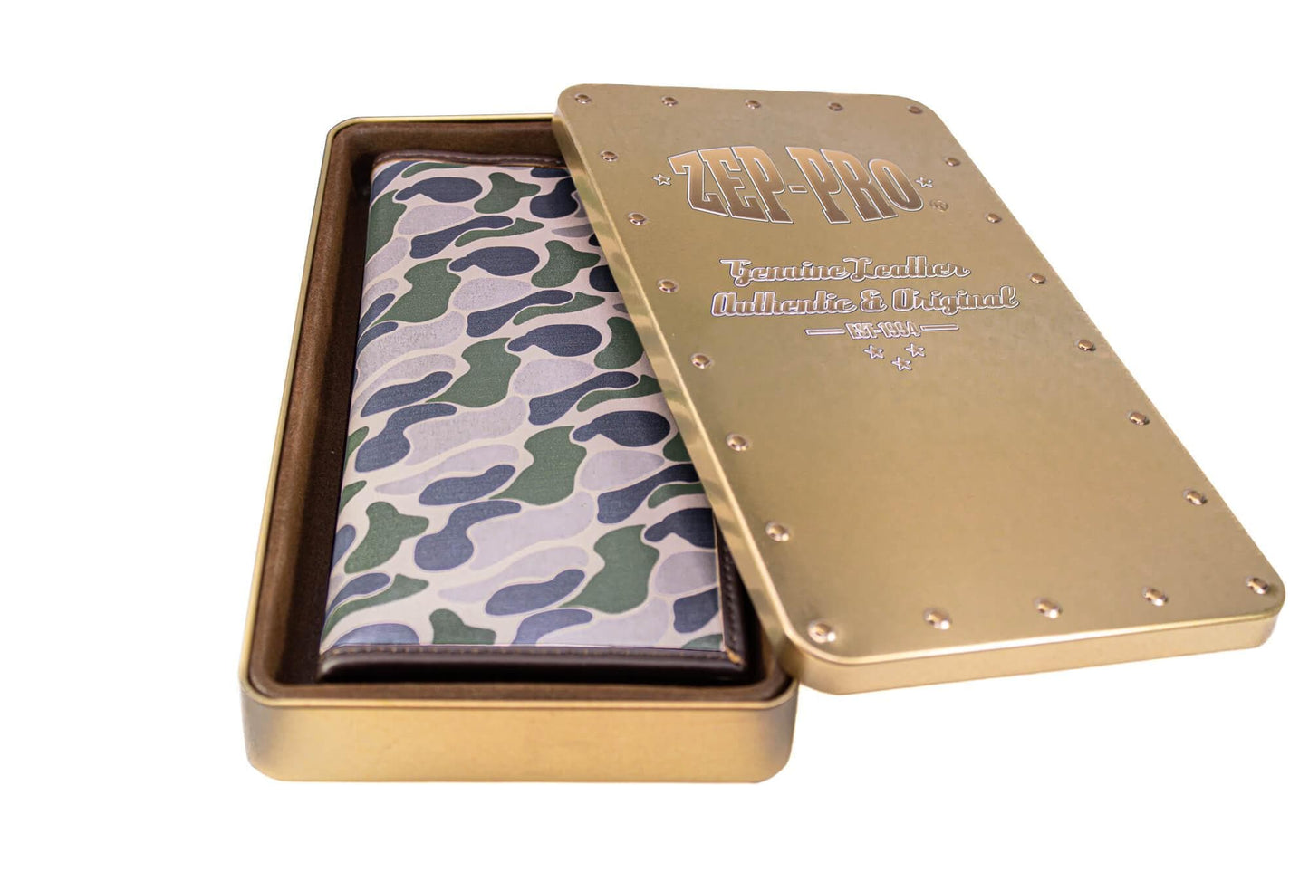 Buck Men's Secretary Old School Camo Leather Wallet